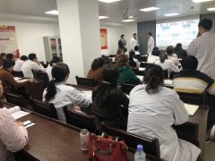 刘启正老师走进口腔医院《全员责任心与实干精神》专题培训